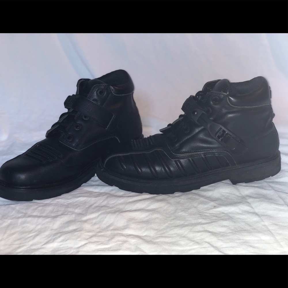 ICON boots 🔥